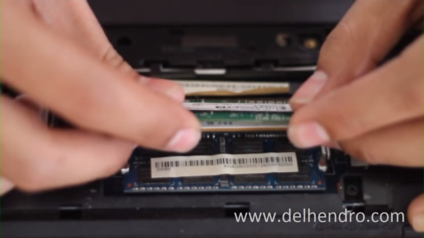 tips membeli laptop bekas
